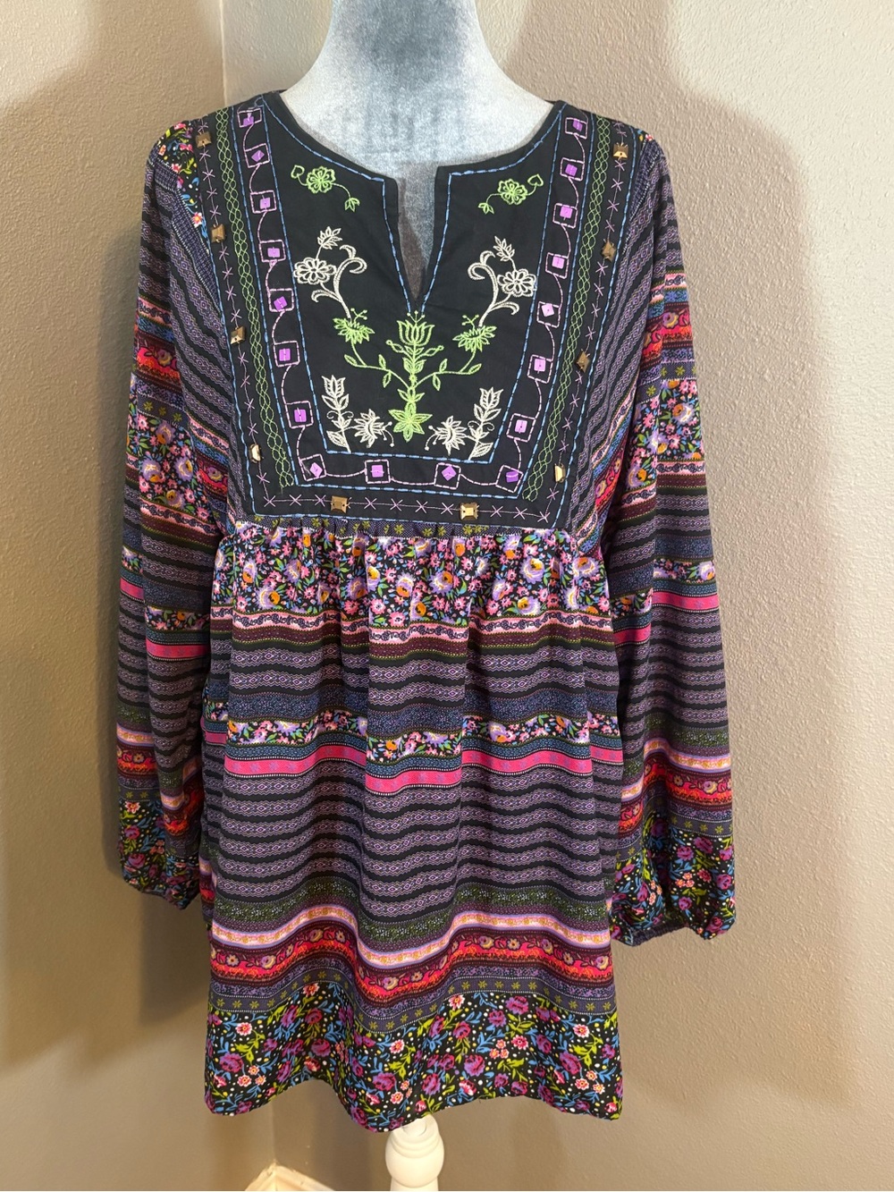 Art and Soul Boho Embroidered Floral Tunic in Blue Multicolor Size XL